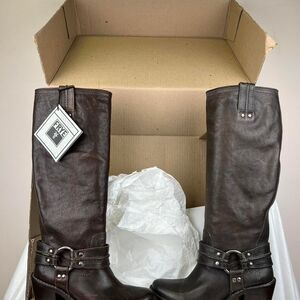 FRYE 77848 HARNESS Riding Tall Boots Carmen Distressed Biker Moto Women Size 6 B
